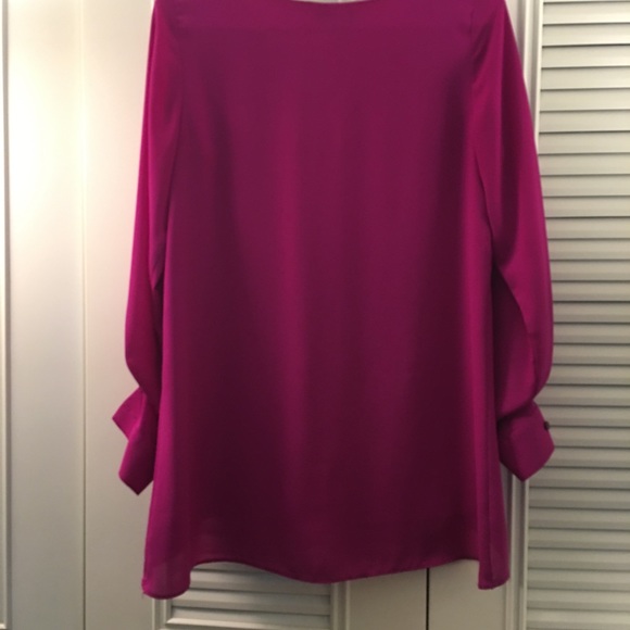 The Limited Tunic Top Size XS - Picture 4 of 4